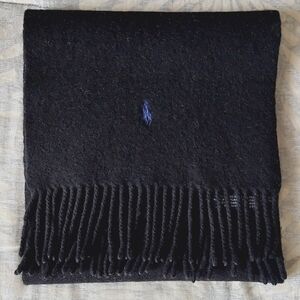Polo Ralph Lauren black Scarf. 100% Lambs wool.